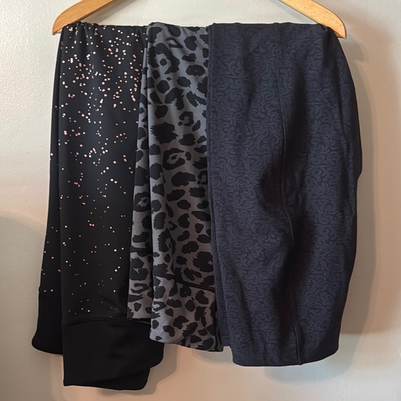 Pants - 🖤🐨🐄🐧3 Stylish Black and Gray Leggings